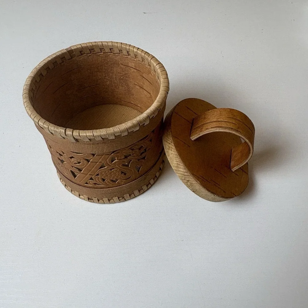 Vintage Russian Birch Bark Trinket Box Storage Container Made In Russia